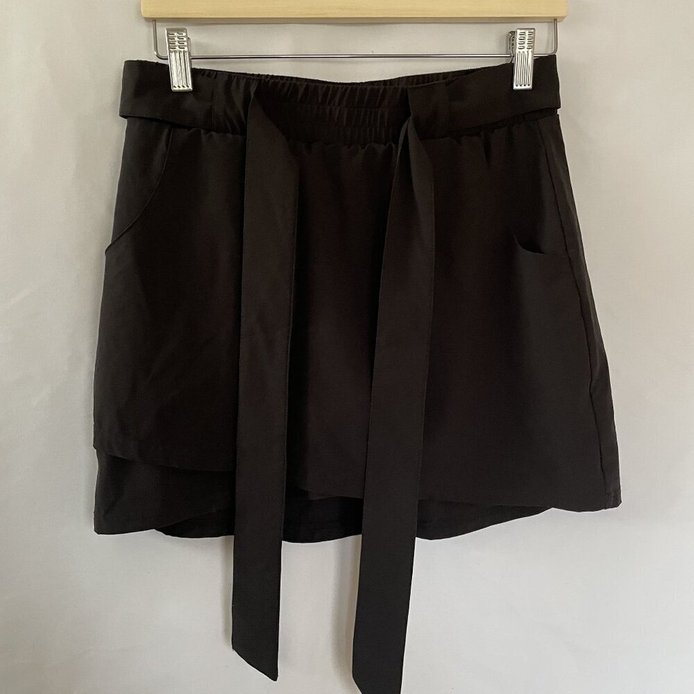 Kyodan women's size small‎ black skort skirt pockets elastic waistband belted